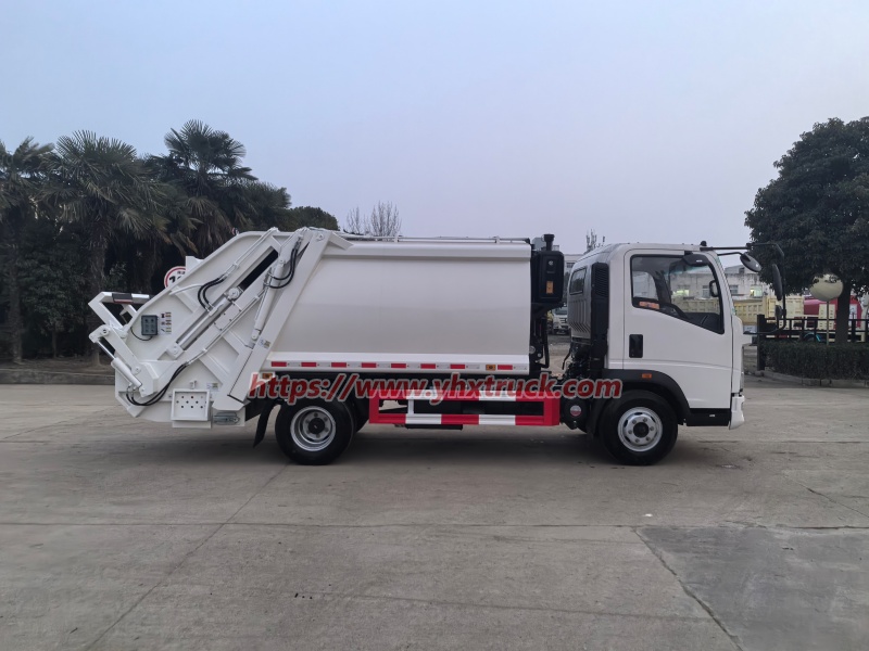 light-duty waste compactor vehicle