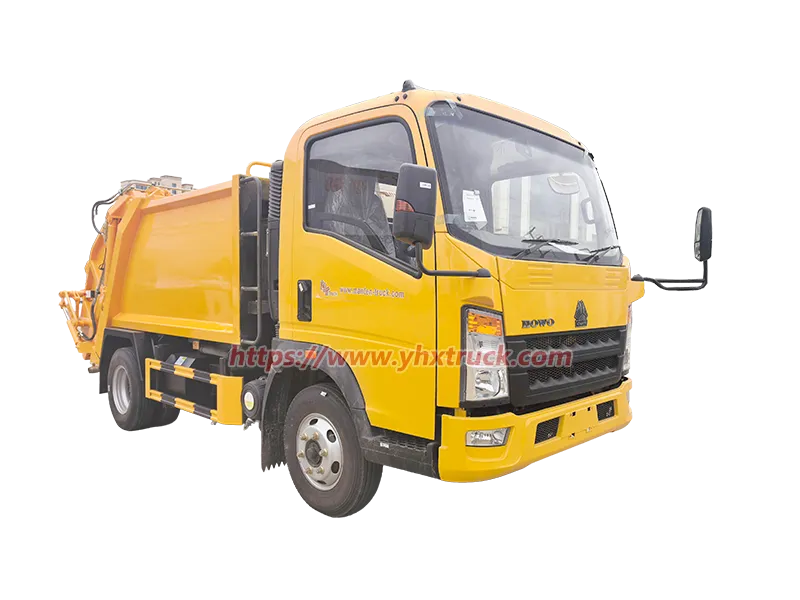 HOWO Right-Hand Drive 5-6 CBM Compactor Garbage Truck for Municipal Waste Collection