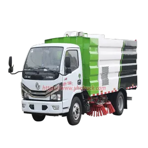 6CBM Dongfeng Dolica 3360MM Light Duty Vacuum road sweeper truck