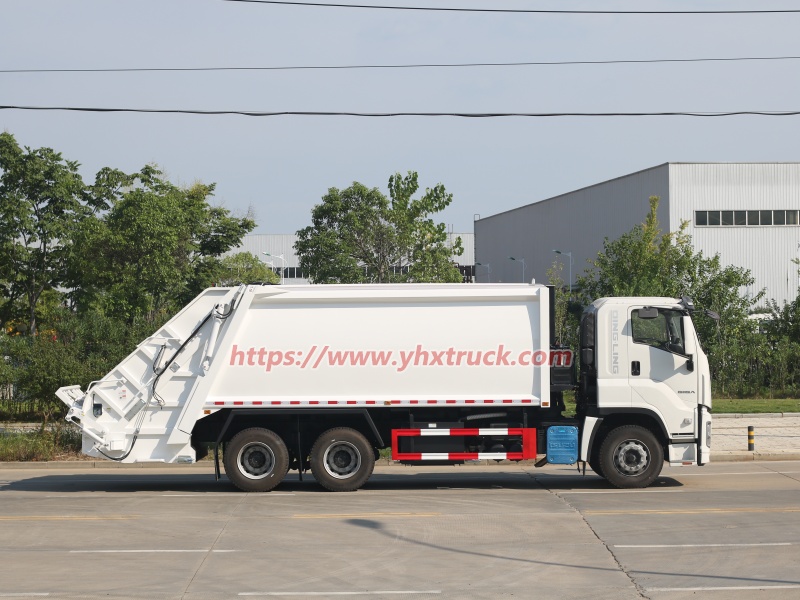 Municipal Garbage Truck