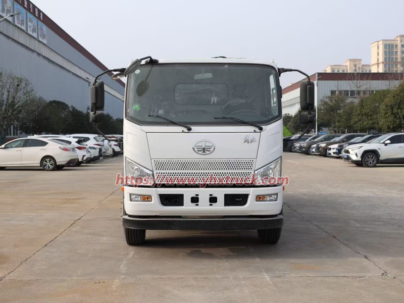 Municipal Waste Collection Truck