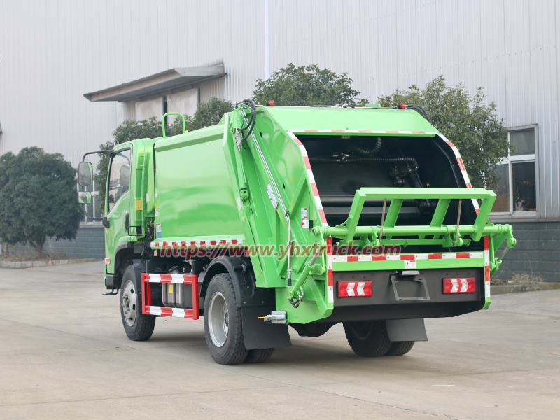 garbage compression truck