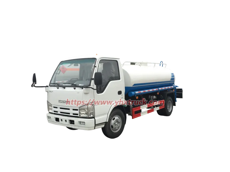 Isuzu 4x2 100P Water sprinkler truck