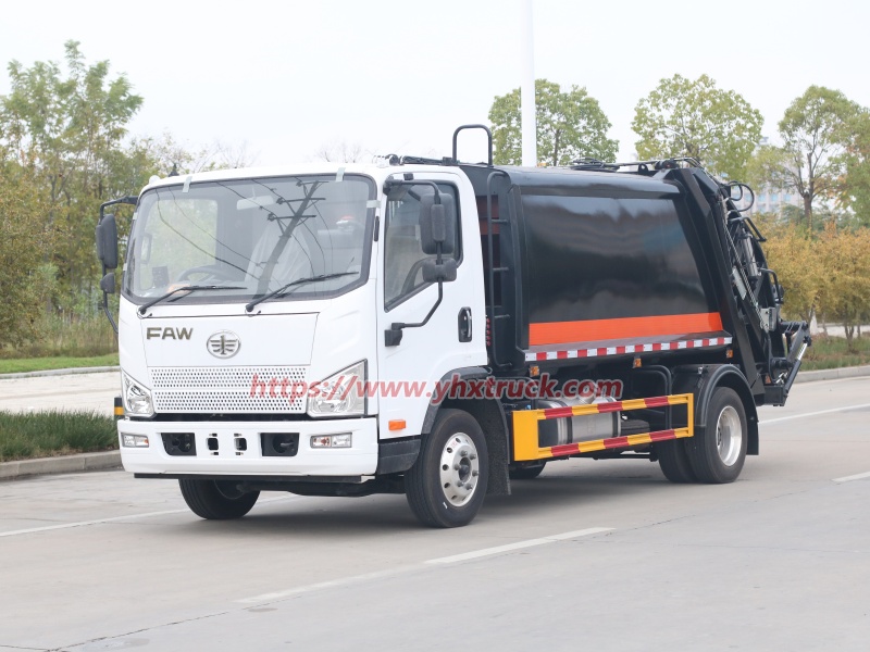 Municipal Waste Collection Truck