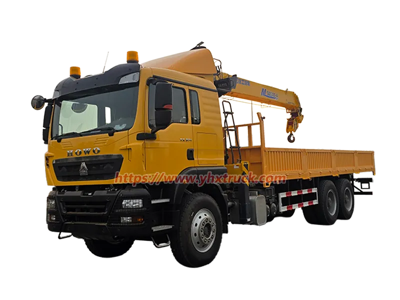 SINOTRUK HOWO 6x2 Three Axle Lorry Mounted Crane