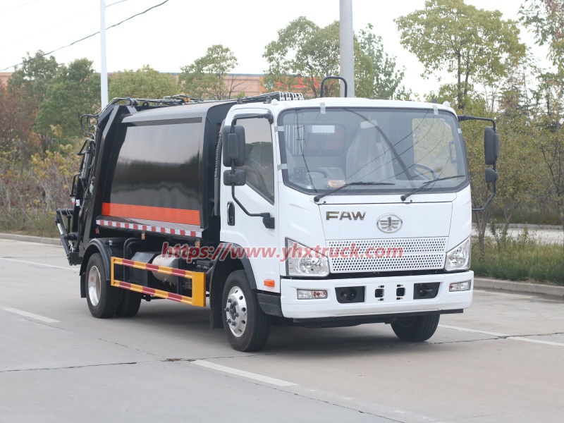 Municipal Waste Collection Truck