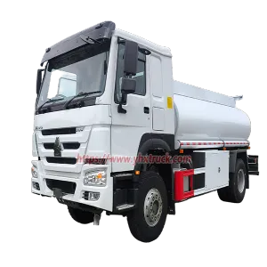White 2-Axle HOWO Fuel Tank Truck