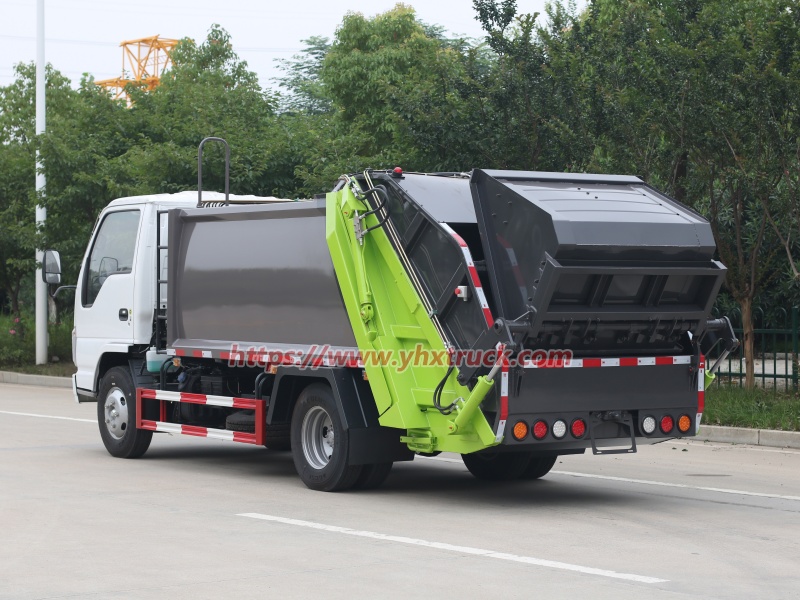  Garbage Collection Truck