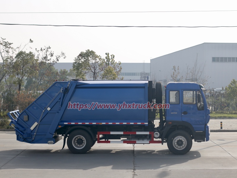 waste management truck