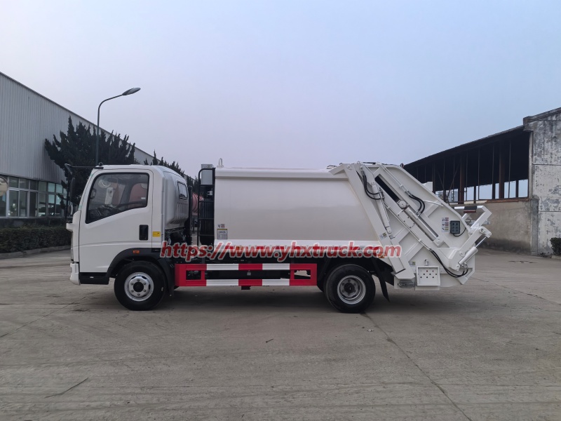 light-duty waste compactor vehicle