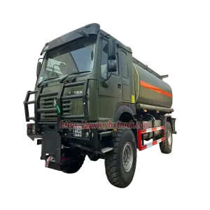 SINOTRUK 4&times;4 Fuel Tank Truck