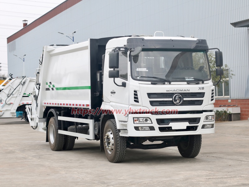 rear loader garbage truck
