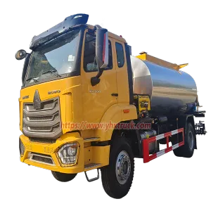 HOWO Asphalt Distributor Truck