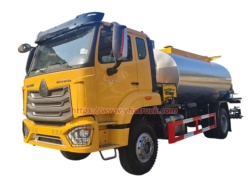 HOWO Asphalt Distributor Truck