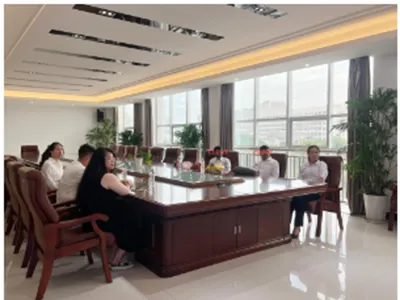 Foreign customers coming to visit YONGHANG factory,warmly welcome