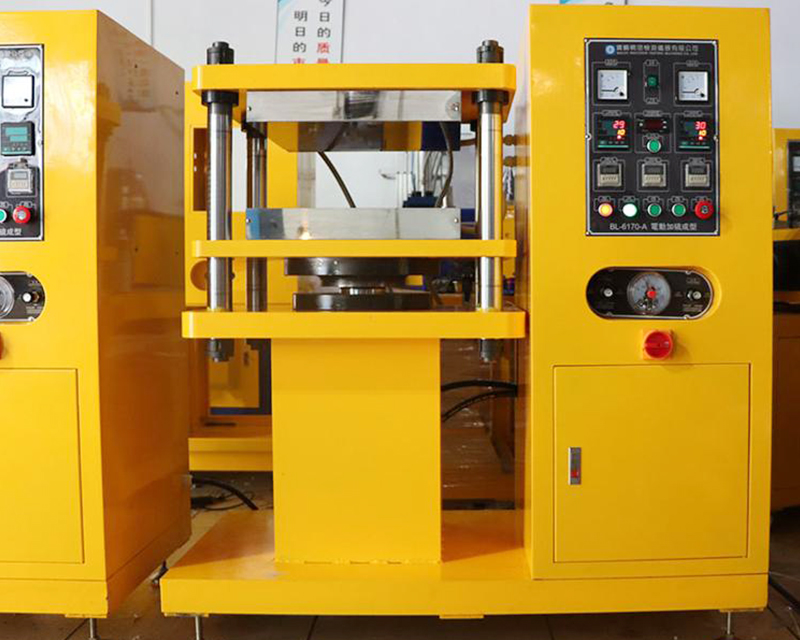 Flatbed vulcanising machines