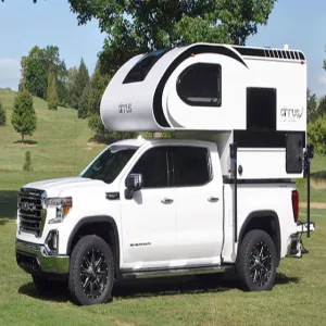 Hard shell truck camper