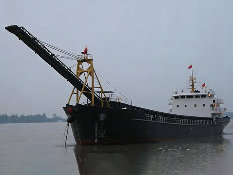 2100Tons Self-unloading Sand Barge 