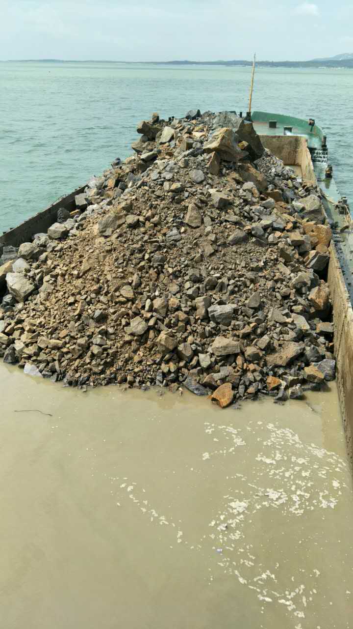 2000m3-mud-transportation-barge.jpg