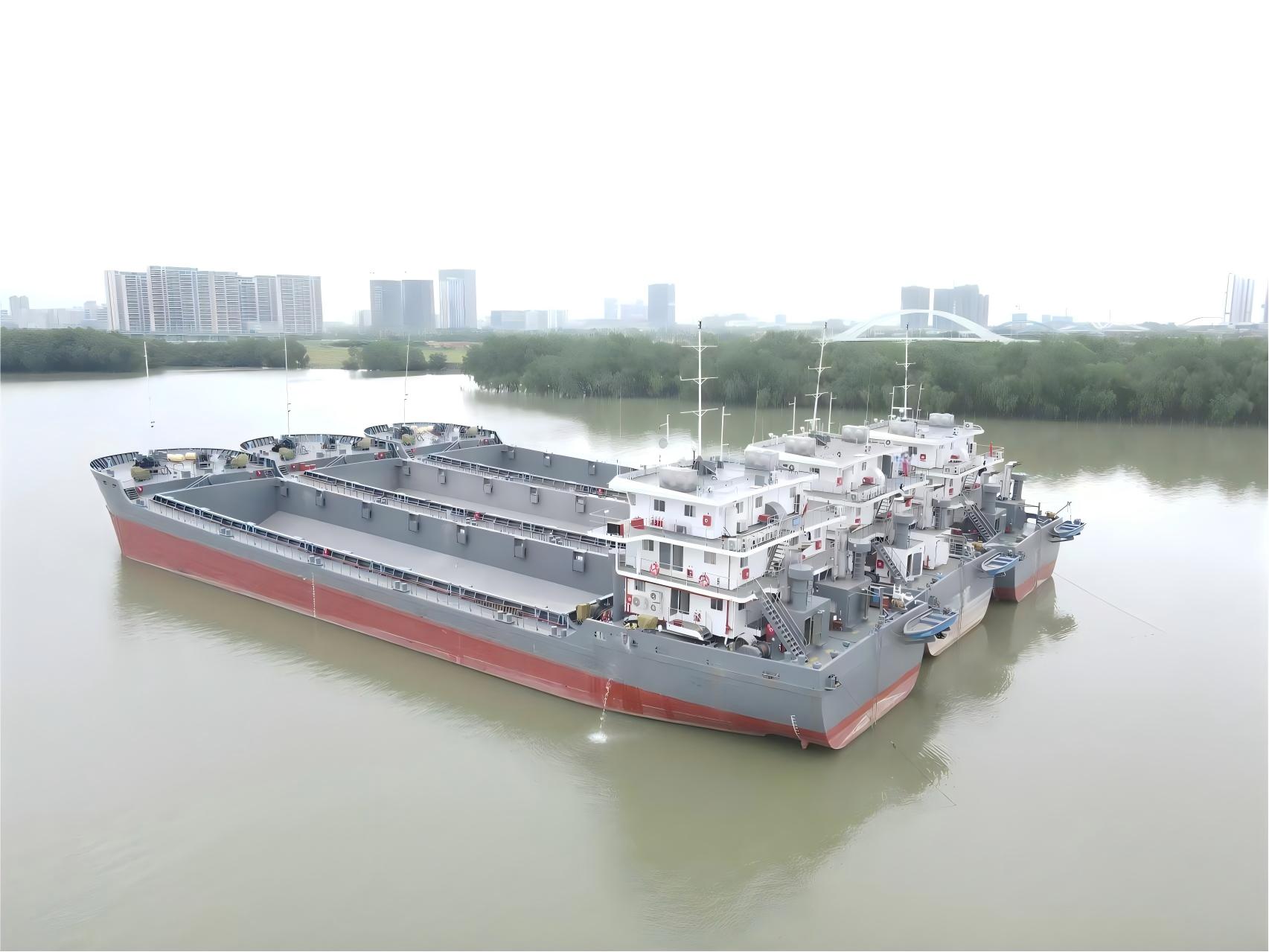 3000m3 Split Hopper Barge   
