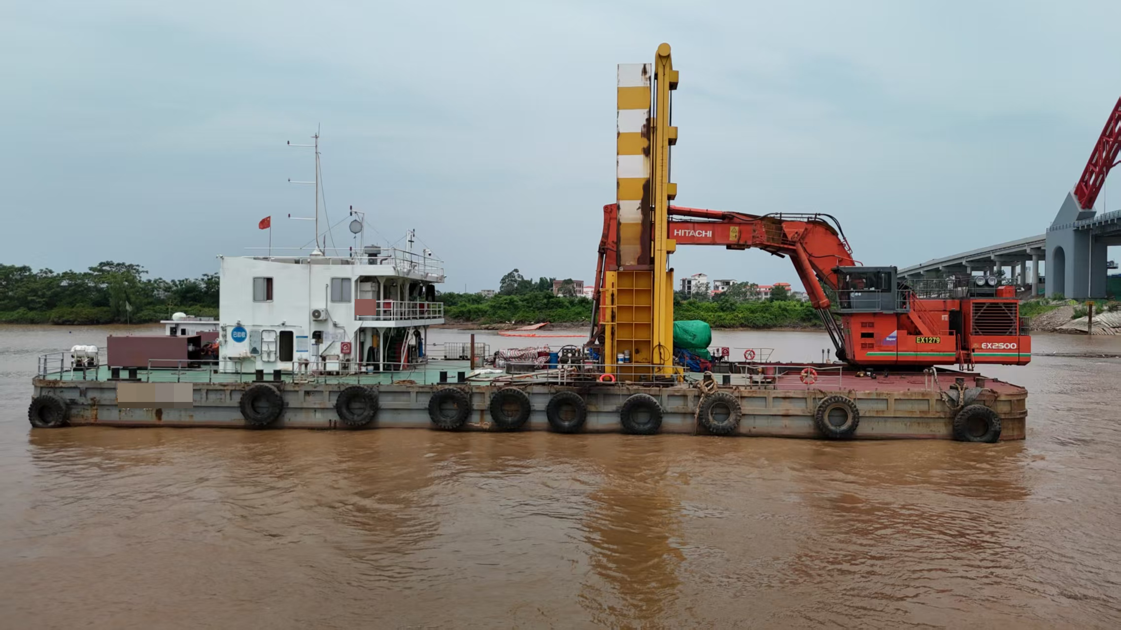 EX2500 Backhoe Dredger  