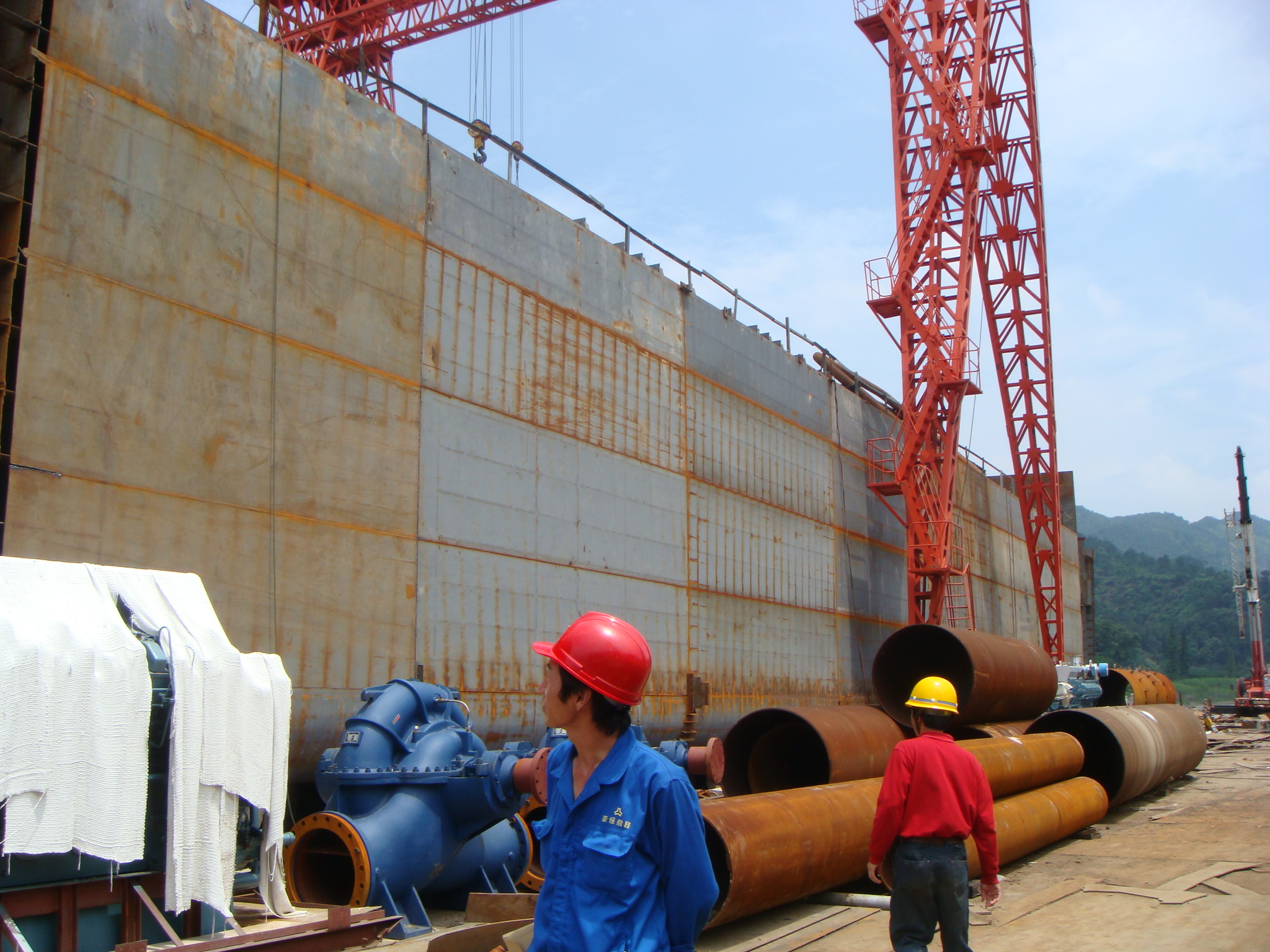 building-7000m3-dra-dredger.JPG