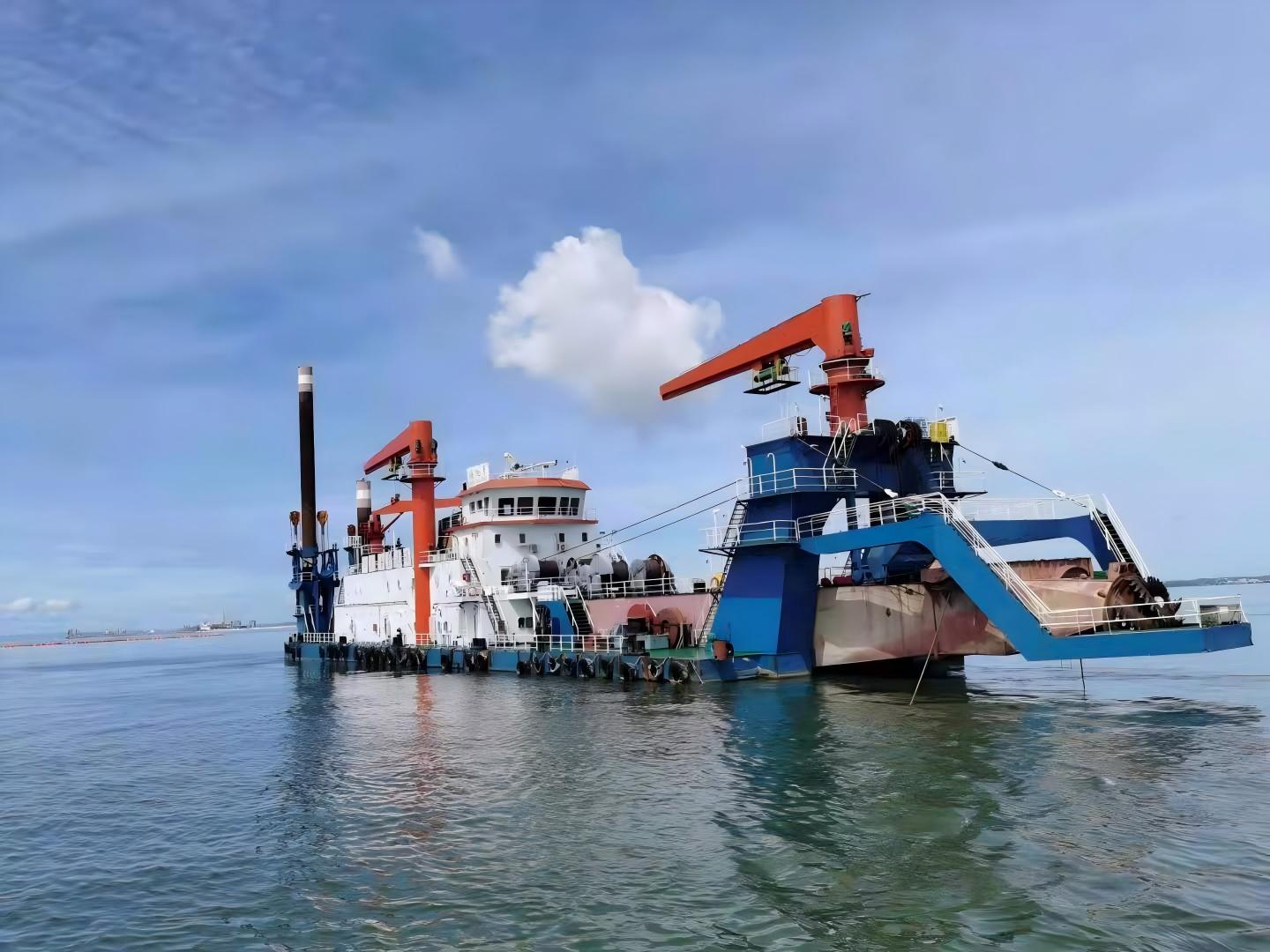 3500m3-ccs-class-cutter-suction-dredger.jpg