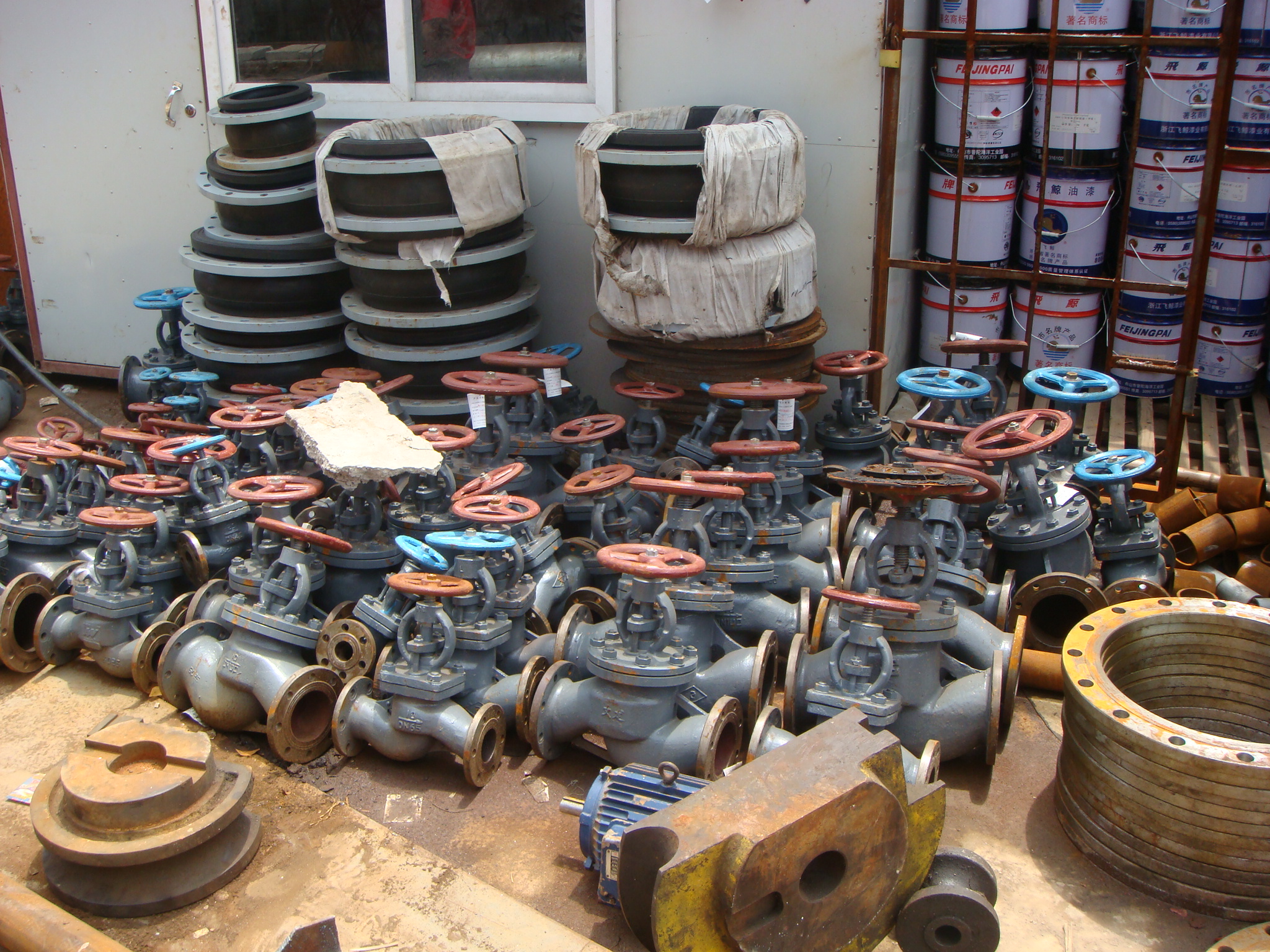 7000m30tshd-equipments.JPG