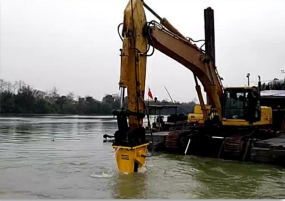 Hydraulic-Breaker-hammer.jpg