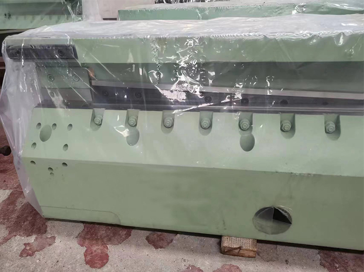 Welding machine scissor holder