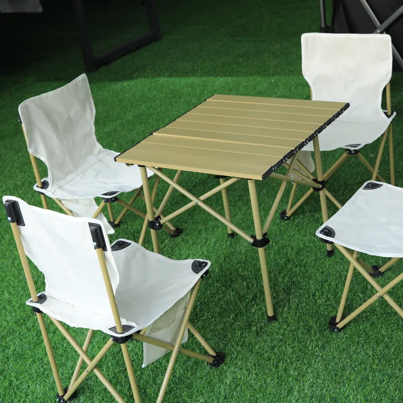 5-piece outdoor table and chair set