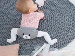 High Quality Fashion Design Nepal Felt Ball Backing Rugs 