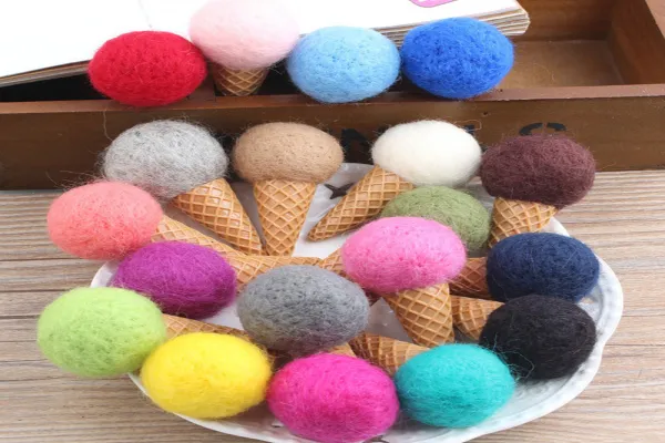 Handmade Colorful DIY wool felt balls 3CM Christmas Decoration 