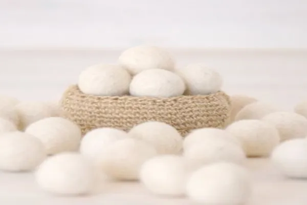 Handmade Colorful Eco-Friendly Cat Wool Balls