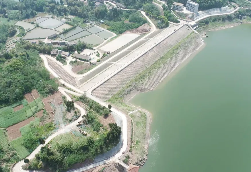 Flood Control Road and Dam Drainage Prism Project for Emergency Rescue of Motanhe Reservoir
