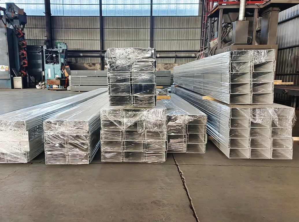 Characteristics of large-span integrated bridge frame