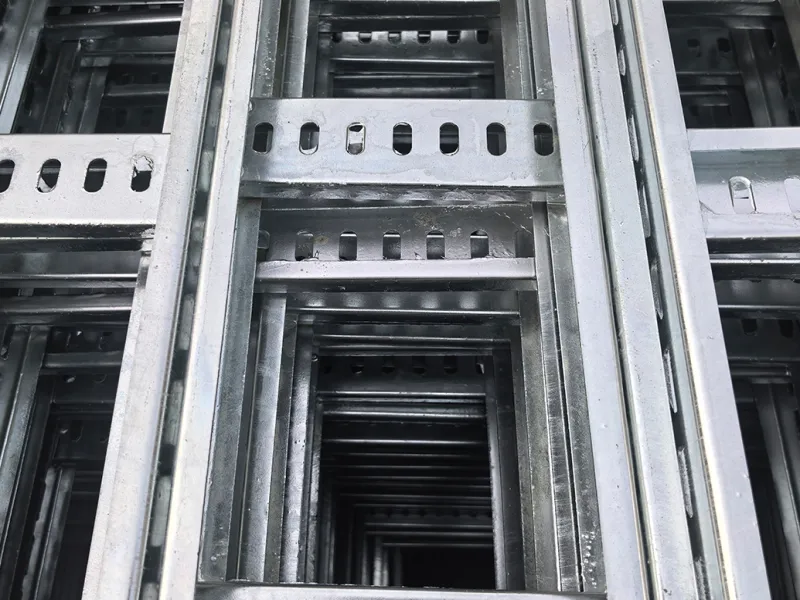 Customization of vertical shaft cable tray