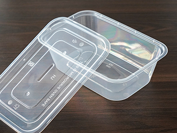 clear-thickened-disposable-plastic-1500-rectangular-container.png
