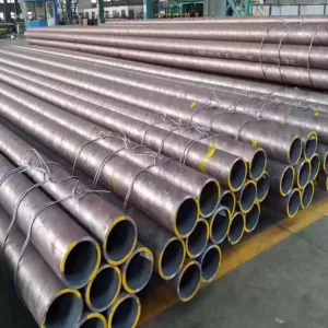 Seamless fluid pipe
