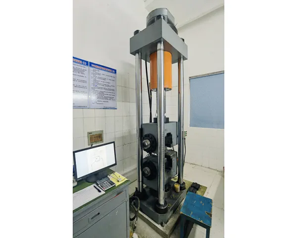 High temperature stretching machine