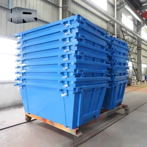 Abra la parte superior de los contenedores de omitir apilables con puerta