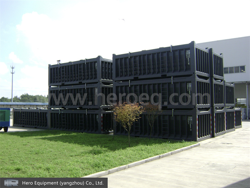 What are the structural features of ore containers?