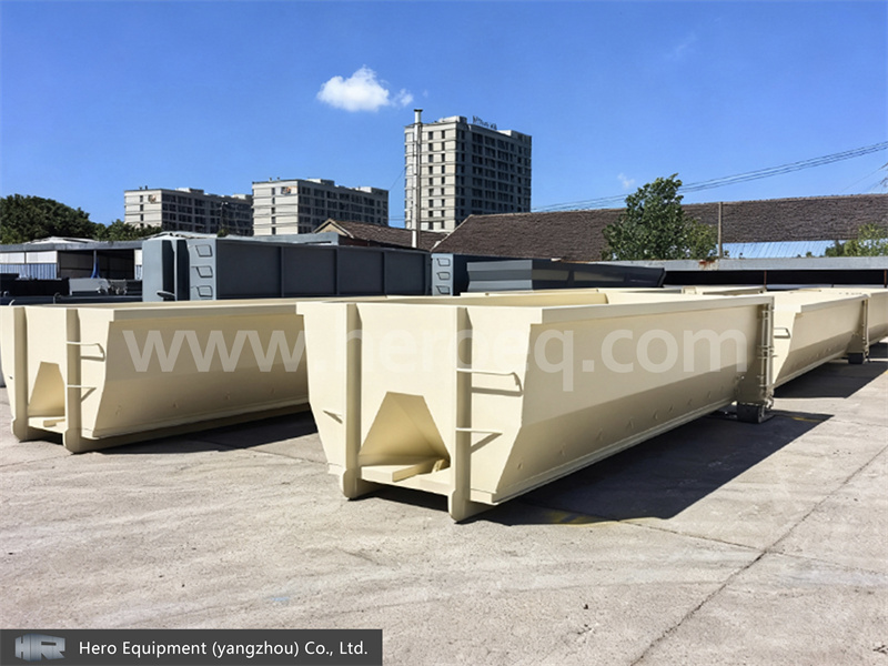 What structural features improve the durability of roll off bins? What structural features improve the durability of roll off bins?