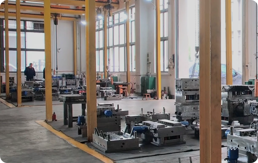 The Core-pulling Structure Of Pipe Fittings