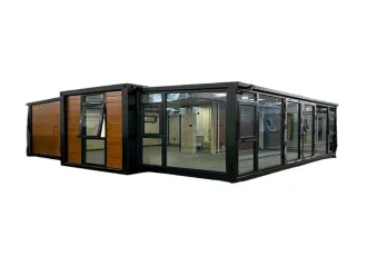 Twin-wing mobile home