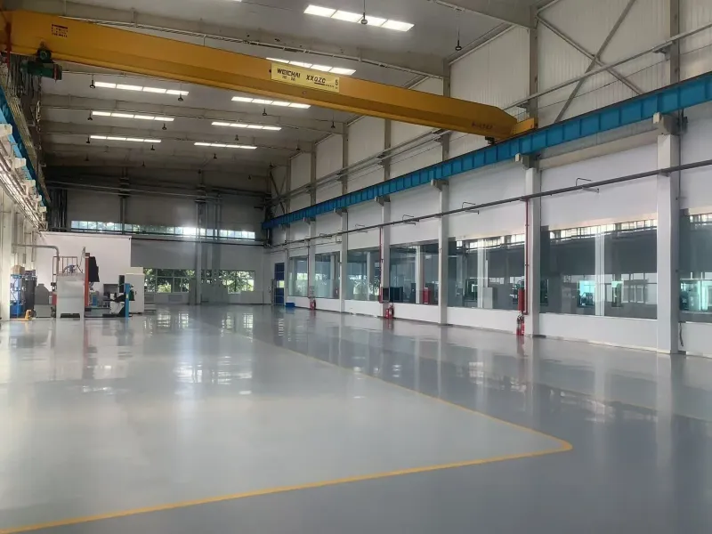 Anti-cracking self-leveling epoxy floor paint