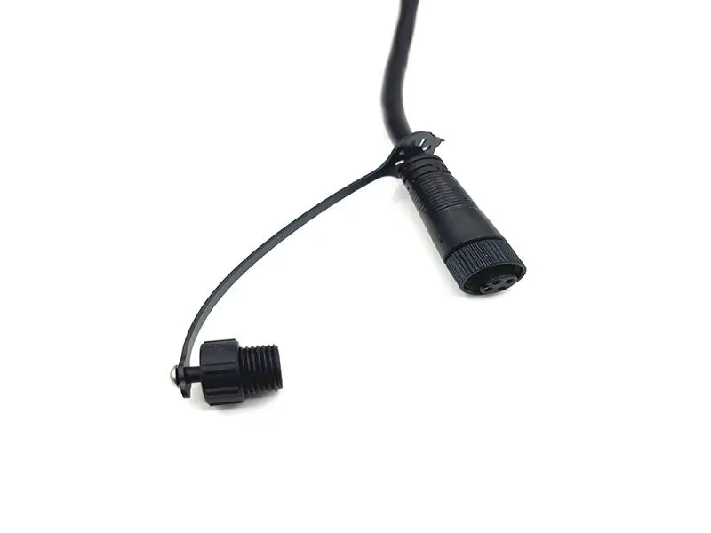 Electrically insulated multi-pin wire terminal push-in connector