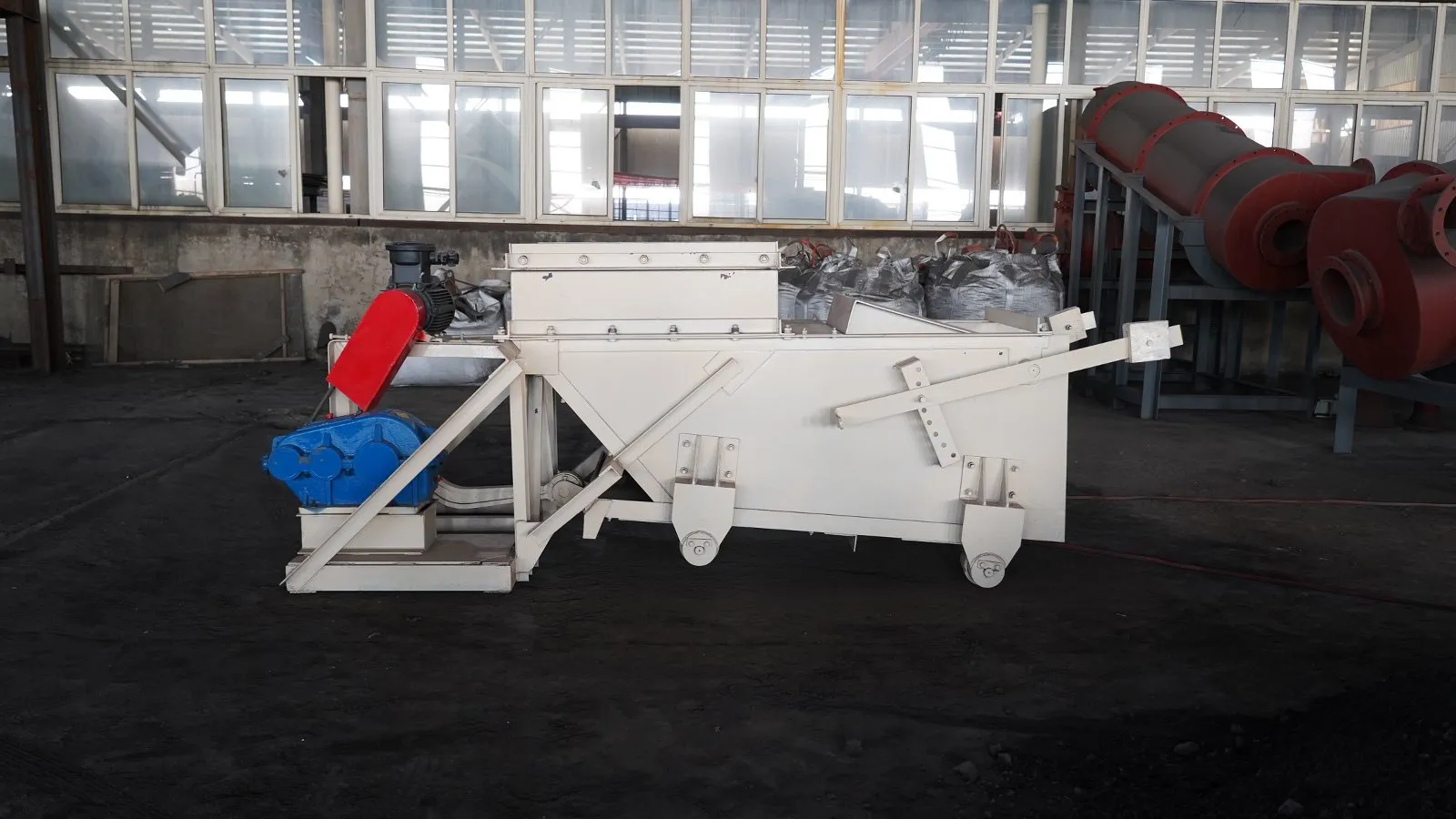 Durable Reciprocating Feeder for Heavy-Duty Operations