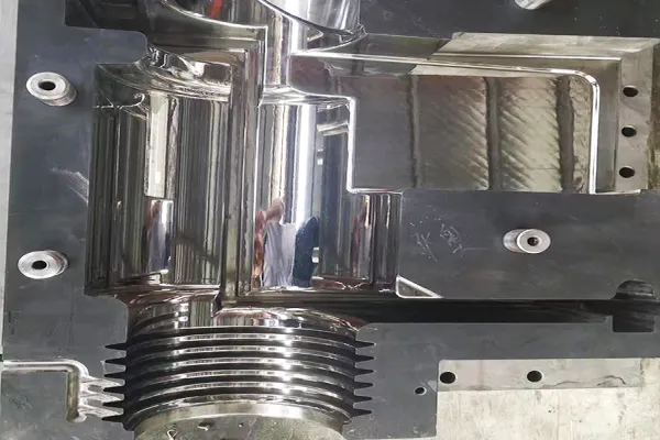 Insulator die