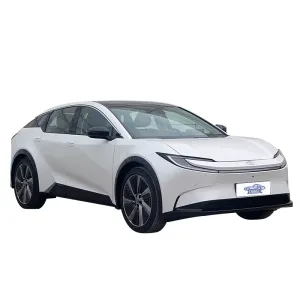 2025 Toyota BZ3C EV New Automatic Left-Steering Electric Vehicle with Fabric Seats Rear Camera and R21 Tire Size